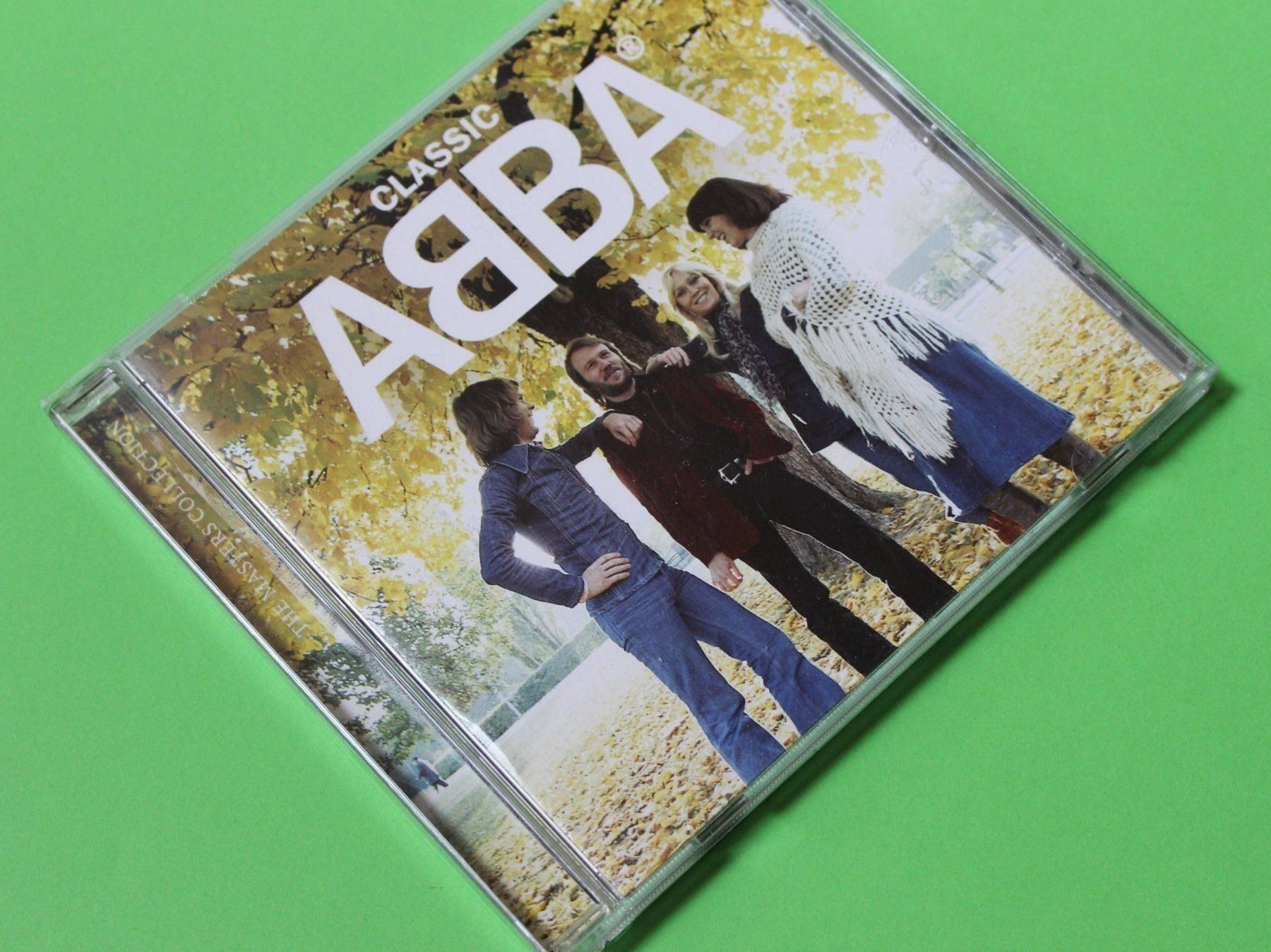 CD: ABBA - CLASSIC CD!!!!!!!!!!!!!!!!!!!!!!! – Usato da Tübach venduto da JamesStone 1