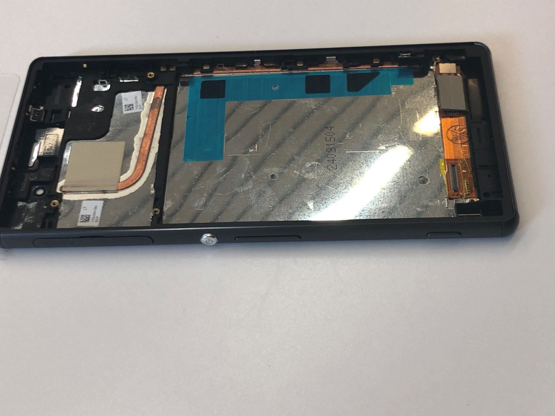 Sony Telefoni cellulari / Smartphones: Sony Xperia Z3 Display mit Rahmen schwar – Nuovo e nell'imballaggio originale da bern venduto da reptechnic 2