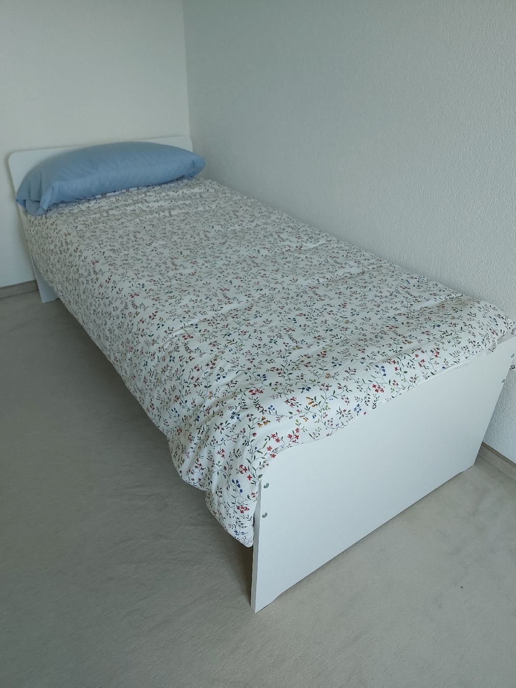Letti: EXPRESS SALE! Single Bed Frame with Mattress – Nuovo (secondo la descrizione) da Zürich venduto da ari_wrn8