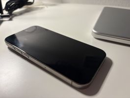 iPhone 15 pro 128gb titane naturel 