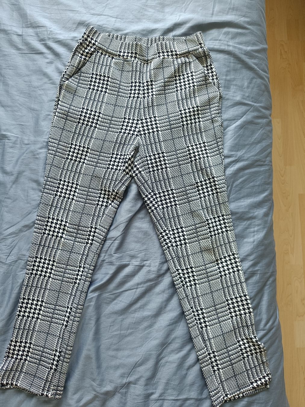 Pantaloni: Plaid white and Black lightweight pants – Nuovo (secondo la descrizione) da Rotkreuz venduto da Prelovedswitzerland 3