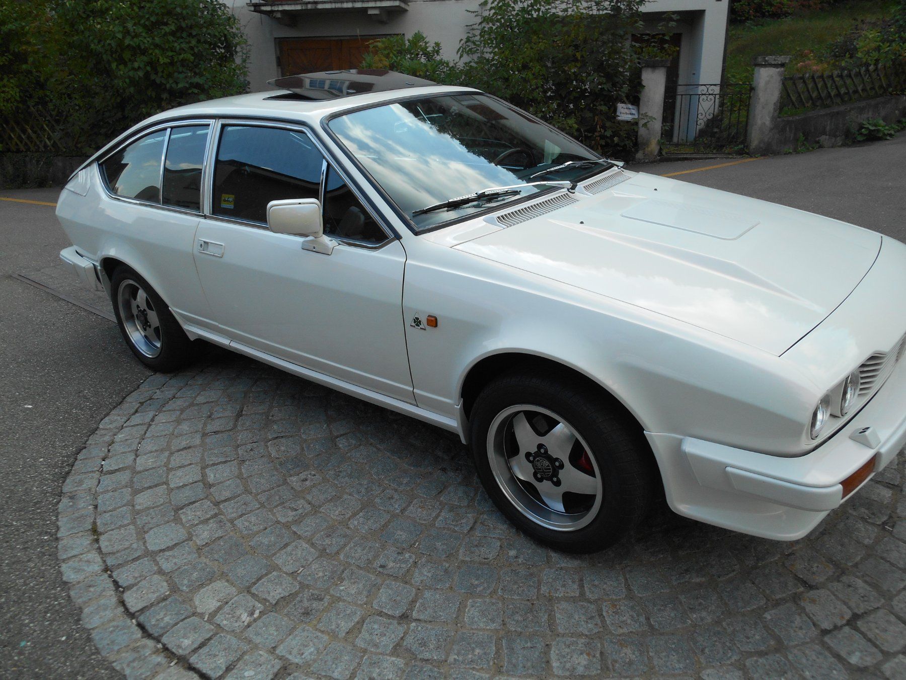 Alfa Romeo Automobili: alfa romeo gtv 6 – Usato da Nussbaumen AG venduto da Zahnpasta01 1