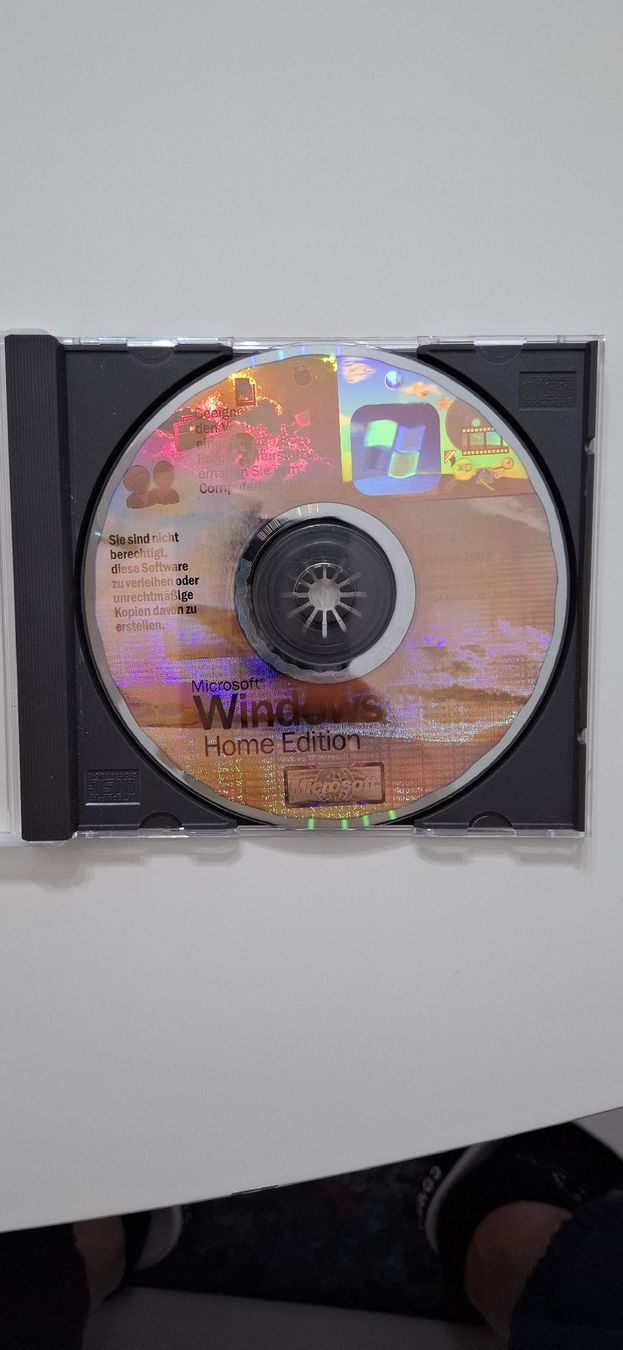 Microsoft Software: Betriebssystem Windows XP Home – Usato da Netstal venduto da Ivan0007