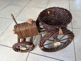 Deko Traktor aus Weidengeflecht Pflanzkorb braun