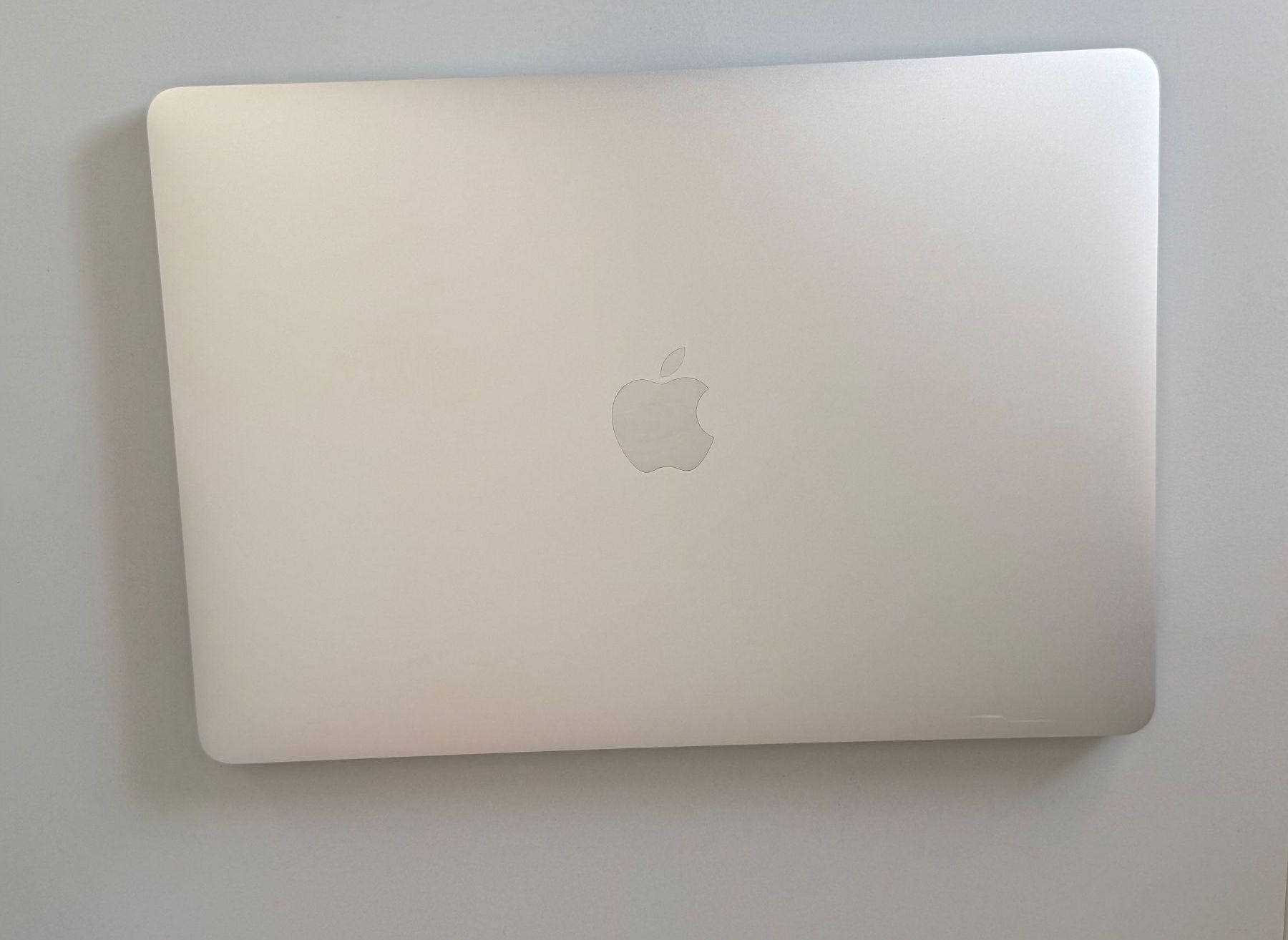 Apple Portables: Apple Macbook Pro 13" mit Touchbar – Défectueux à Zofingen par zac_spc2 1