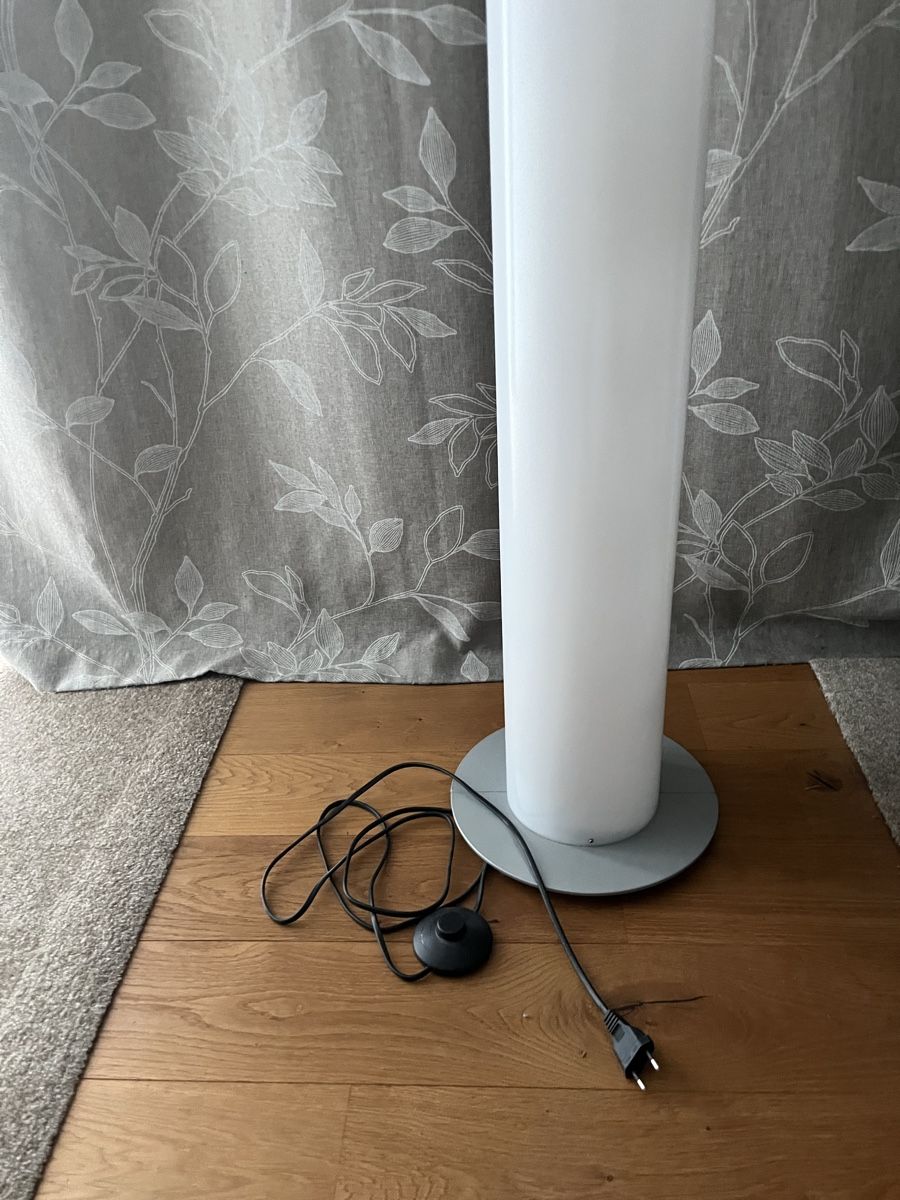 Lampes: Stilvolle Stehlampe – D'occasion à Stäfa par Exclusive0 2