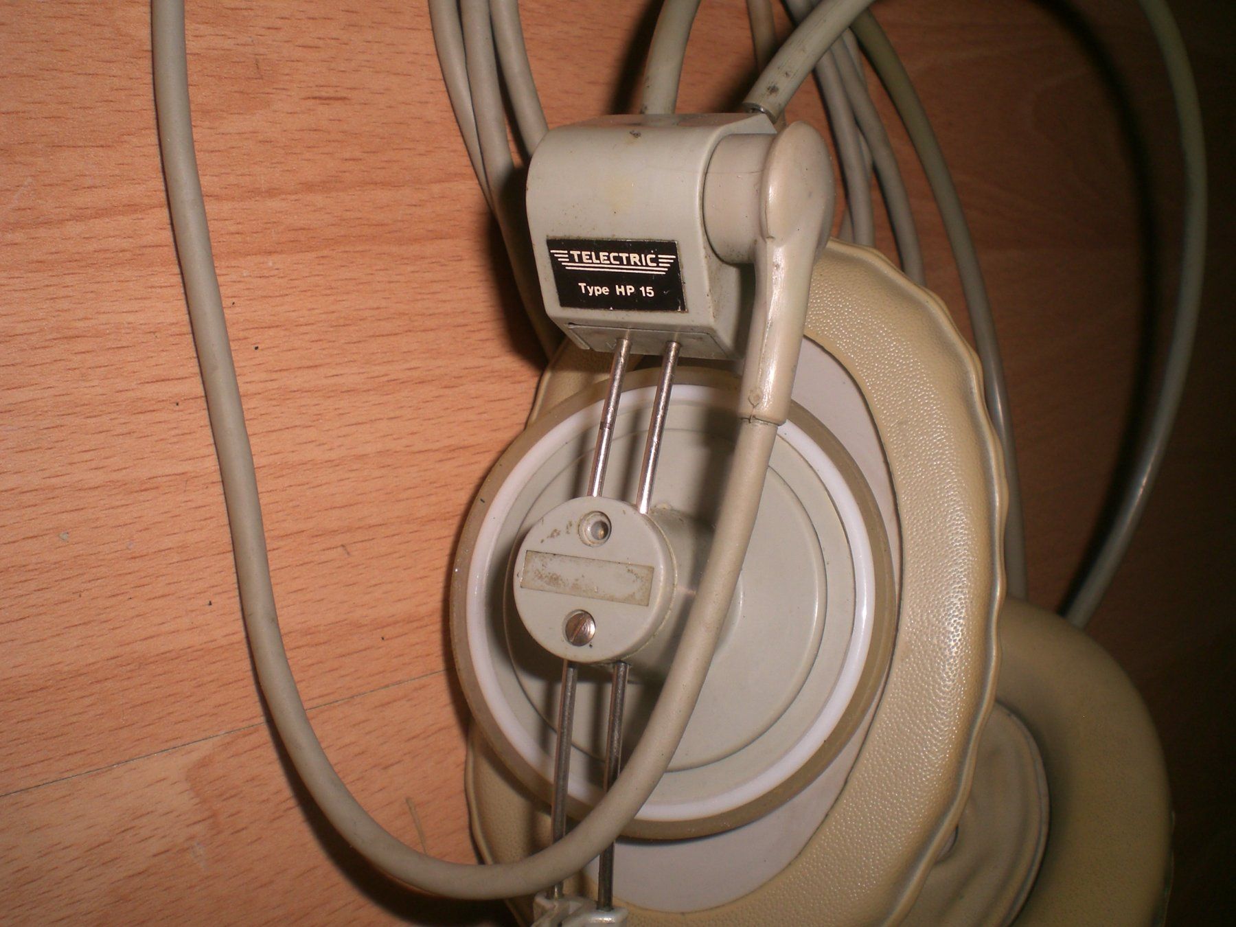 Radiocomunicazione: Funkgerät Headset Telectric – Difettoso da Grellingen venduto da Neuron67 3
