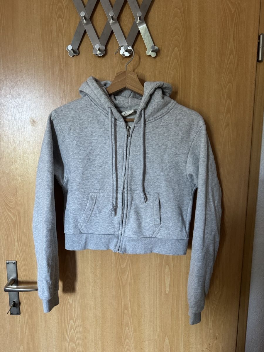 Pull&Bear Jacken: Graue mini Jacke – Neu (gemäss Beschreibung) aus Ins von maximal_30CHF