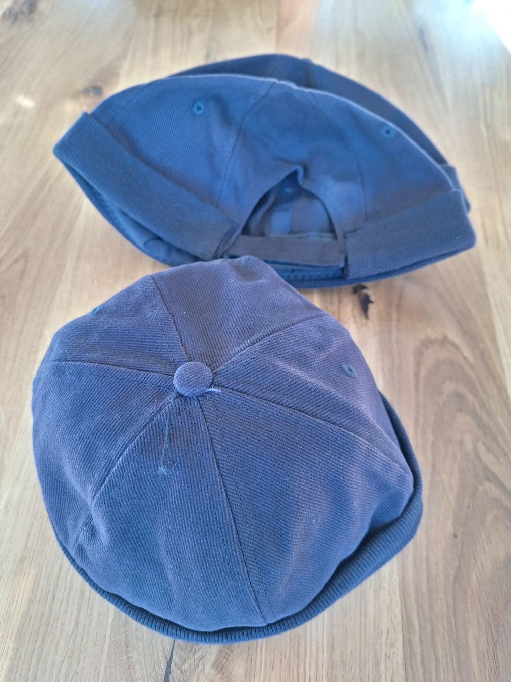 Altro in  Abbigliamento & Accessori: 3 Stück Rund Cap ohne Schild – Nuovo (secondo la descrizione) da Luzern venduto da Heugaerten