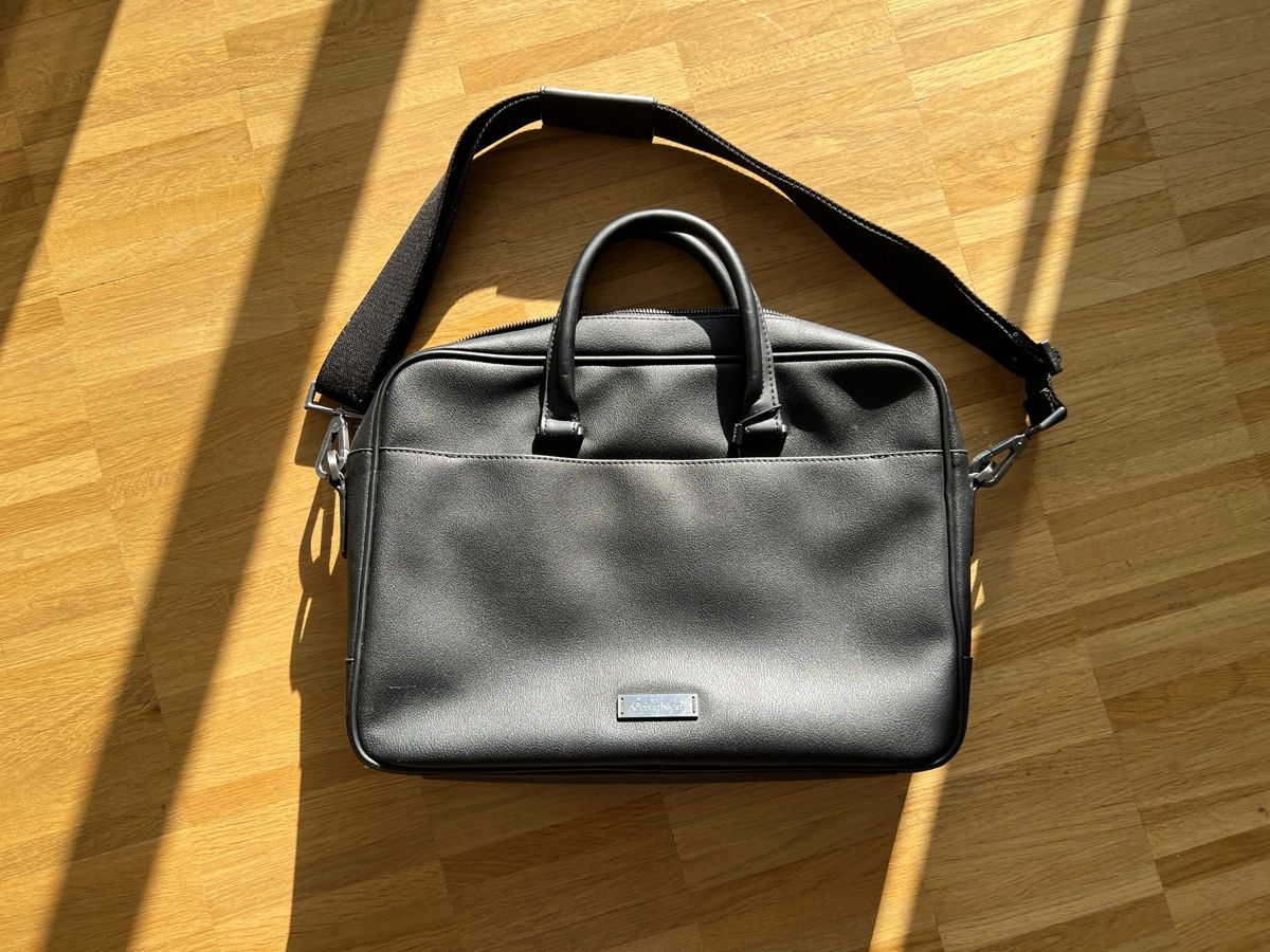 Calvin Klein Valigie & Borse: Calvin Klein Leder Aktentasche/Laptoptasche – Nuovo e nell'imballaggio originale da St. Gallen venduto da Mokki2014 9