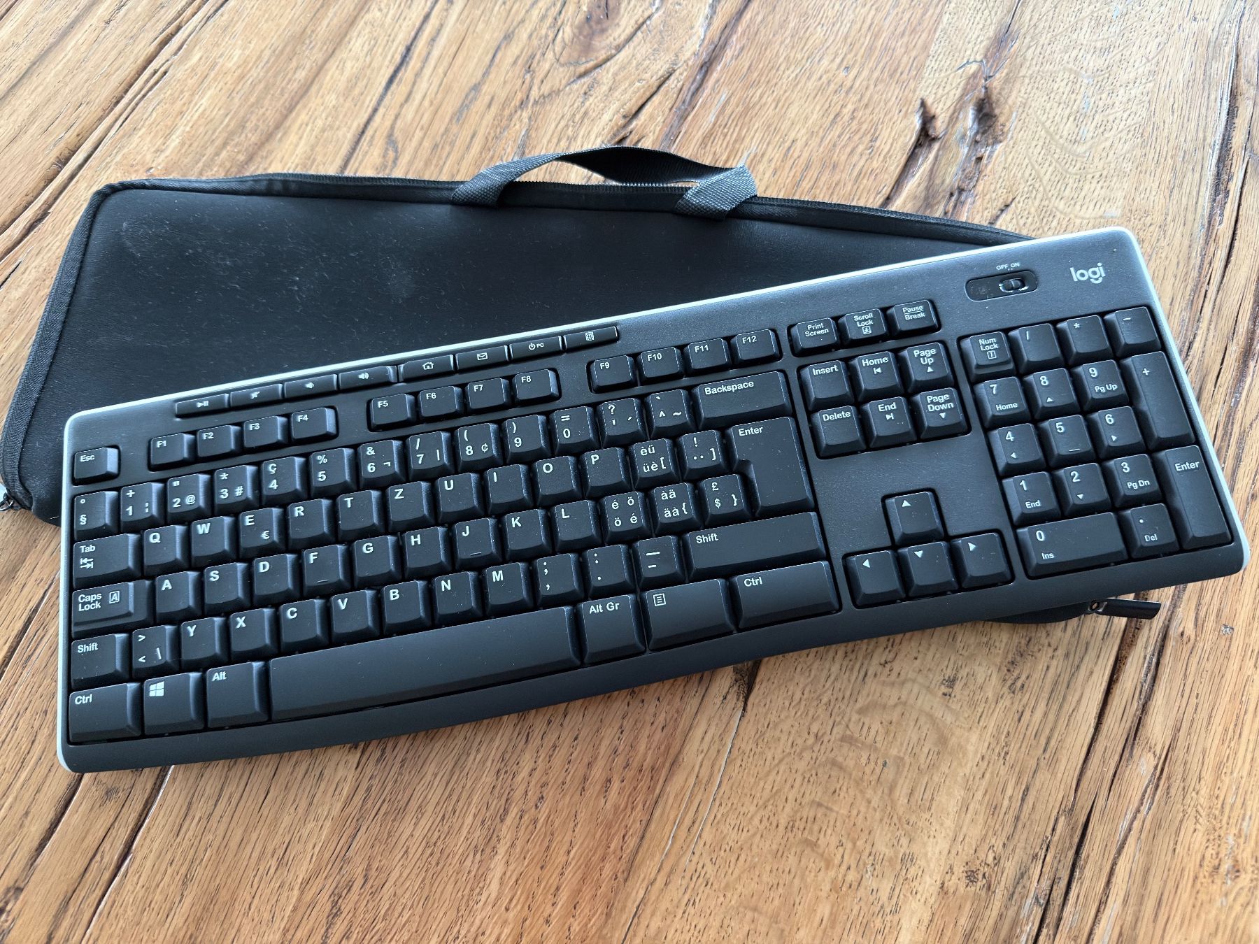 Logitech Claviers: Logitech Tastatur kabellos – D'occasion à Zürich par odinjer