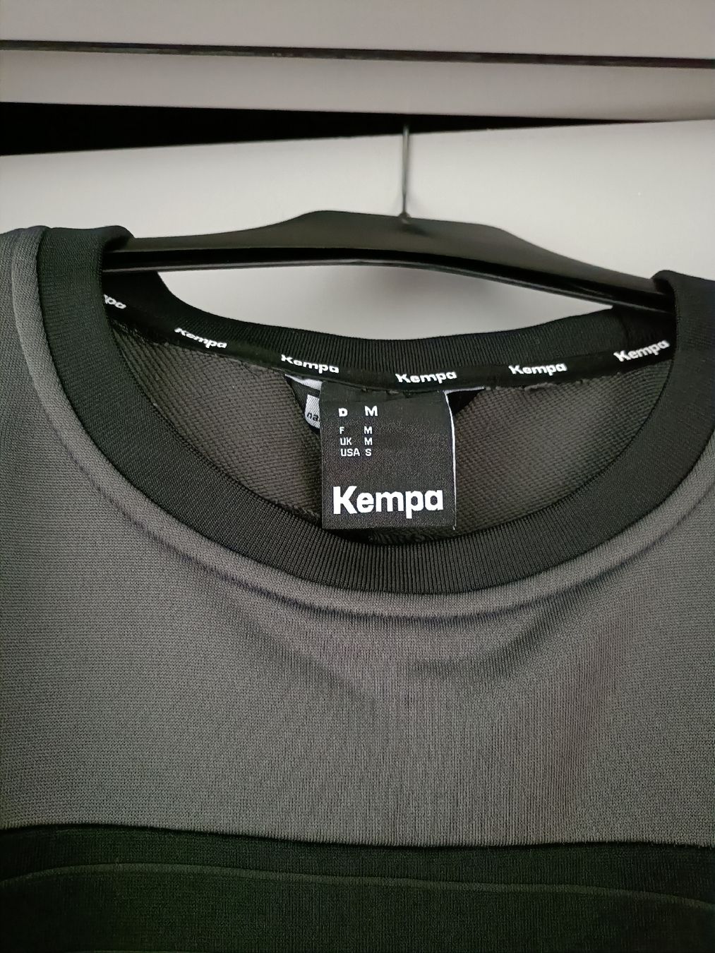 Pullover & Sweatshirts: Kempa Pullover Pfadi Winterthur schwarz Grösse M gebraucht – Gebraucht aus Winterthur von meci02 3