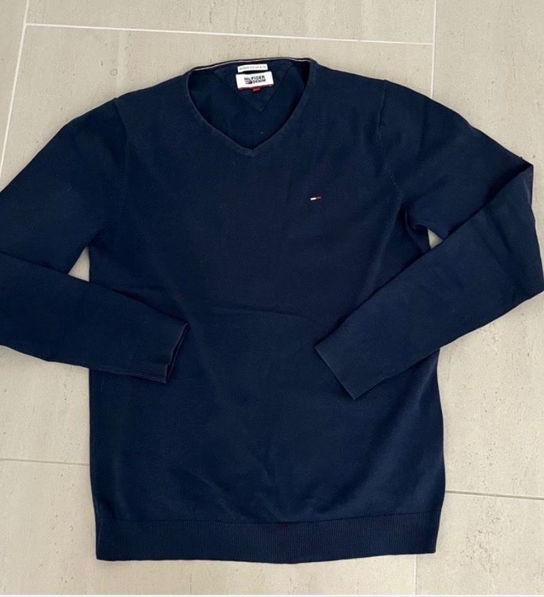 Tommy Hilfiger Maglioni & Felpe: Pullover Hilfiger Denim dunkelblau Gr M – Usato da Luzern venduto da Sono2