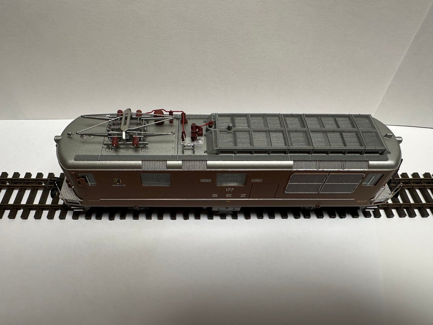 Rivarossi Modellini di ferrovie: Rivarossi - BLS Re 4/4 177 "Zweisimmen" - DC Digital – Usato da Domat/Ems venduto da mmx4001 2