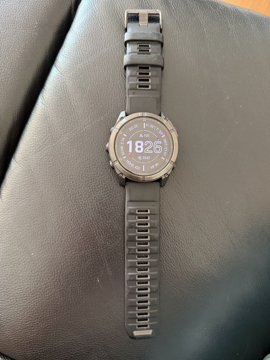 Garmin Smartwatch: Garmin Fenix 8 Pro – D'occasion à Würenlingen par langandi