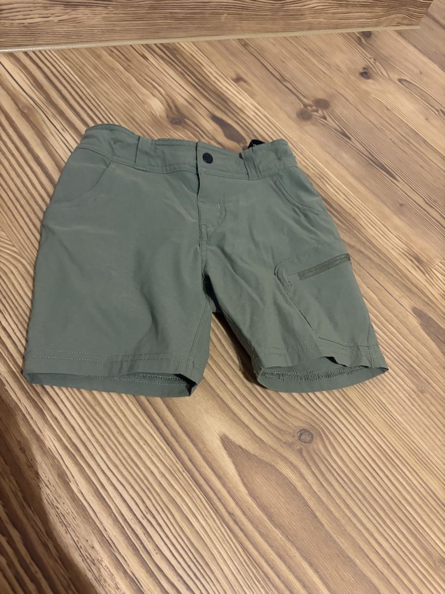 Hosen: Wandershorts von Dare2be Gr. 116 – Gebraucht aus Vilters von 5111984