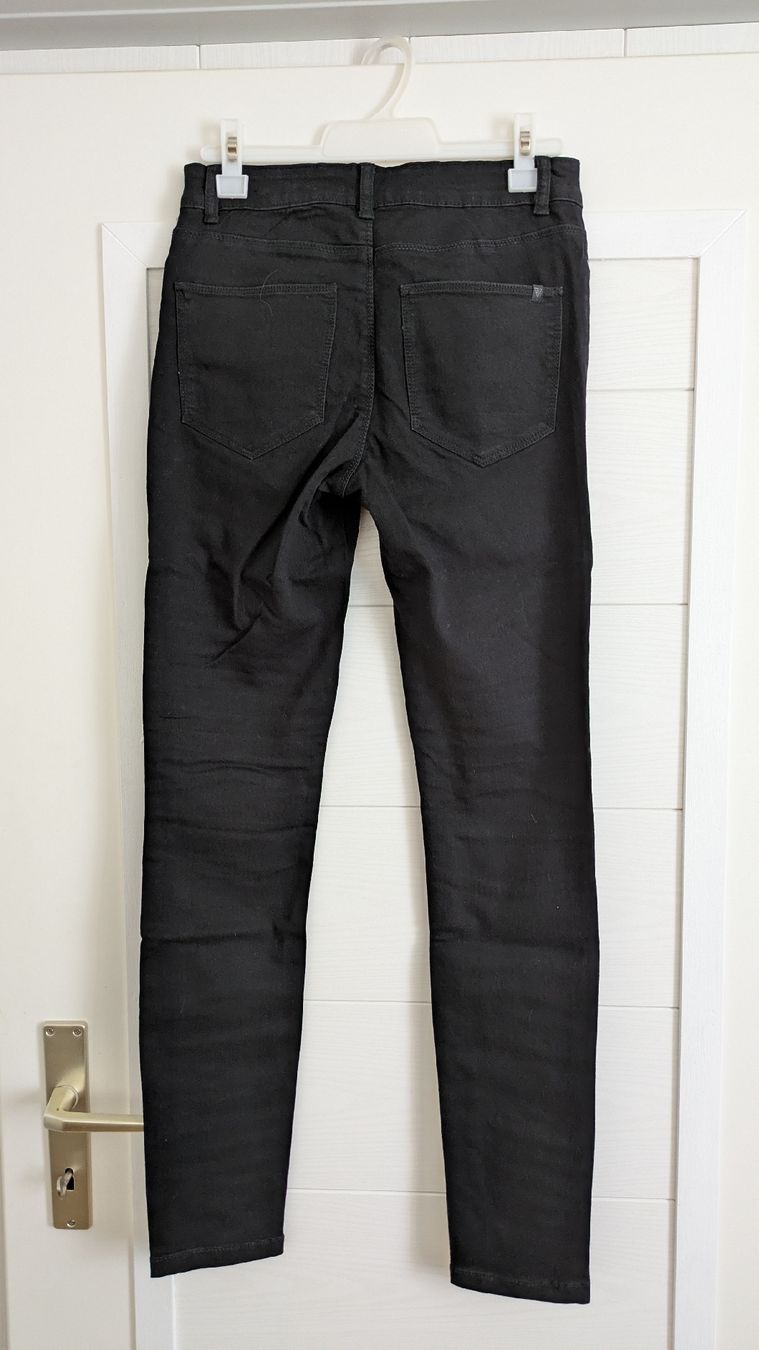 Vero Moda Jeans: Jeans Vero Moda ungetragen Gr. M 32" – Nuovo e nell'imballaggio originale da Grüningen venduto da mangaka 1