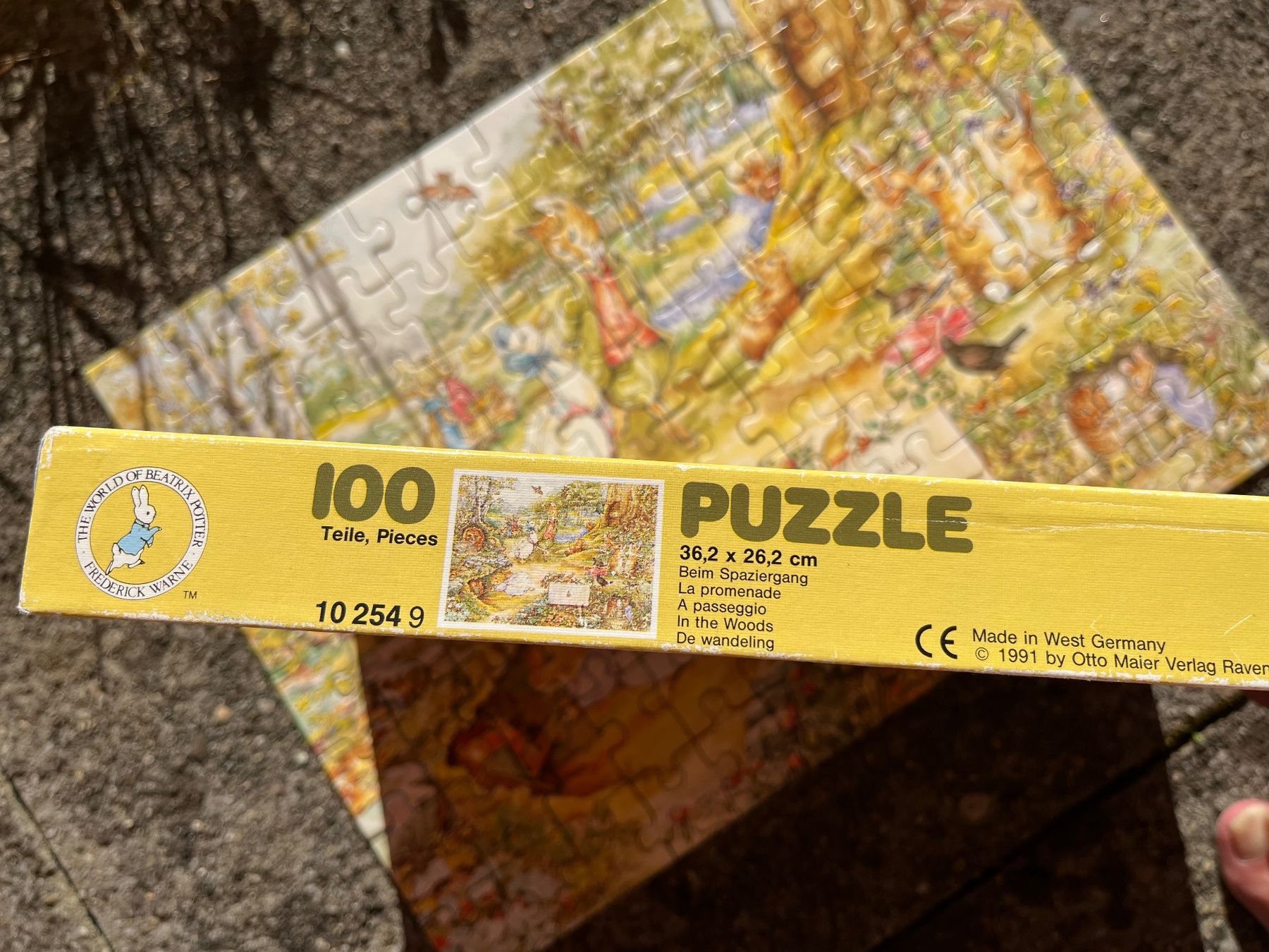 Ravensburger Puzzles: 100 Teile, Beatrix Potter - Beim Spaziergang – Gebraucht aus Zürich von Gurkis 1