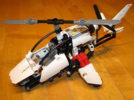 Lego Technik 42057 Ultraleicht Helikopter "Nelly"