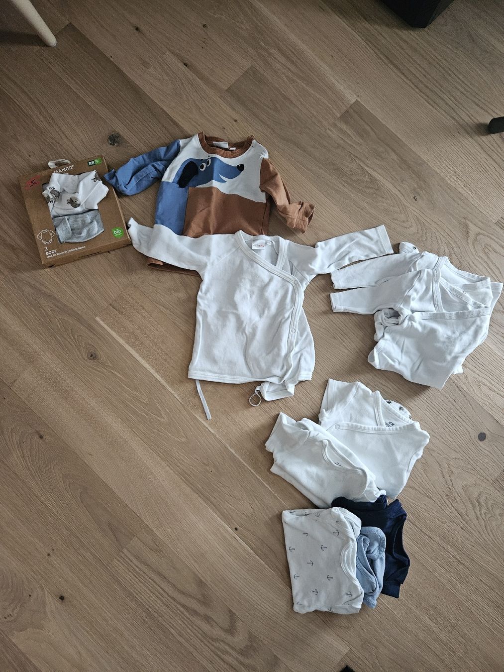 Lotti di vestiti: Kleiderpaket Body Gr.62 – Usato da Andelfingen venduto da _MAR_