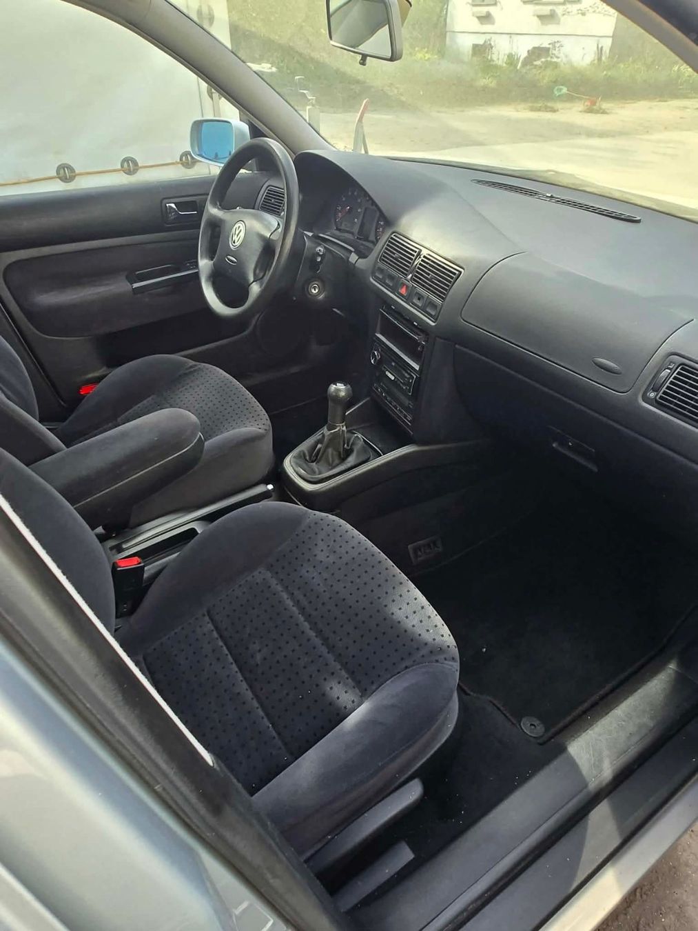 VW Autos: VW Golf IV 2.0l – Gebraucht aus Siebnen von kar_n5st 5