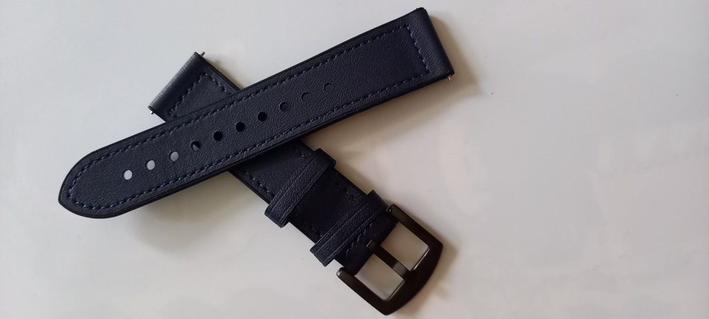 Bracciali & Braccialetti: Uhrenarmband 22mm Blau – Nuovo e nell'imballaggio originale da Altstätten SG venduto da ana_7xf7