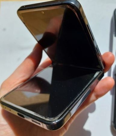 Samsung Galaxy Z Flip 5G - Klapphandy mit Stil! Top Zustand