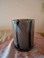 neu: grosse Glasvase graubraun mit dunklen Streifen 
