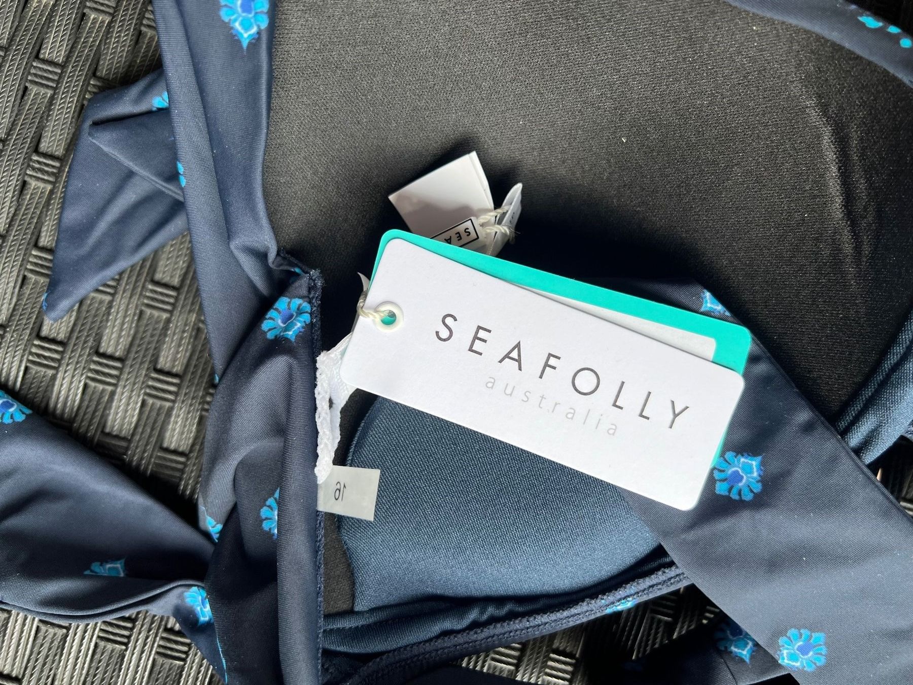 Costumi da bagno & Bikini: Seafoliy neue Bikini BH 16 – Nuovo e nell'imballaggio originale da Riehen venduto da edu_92w7 2