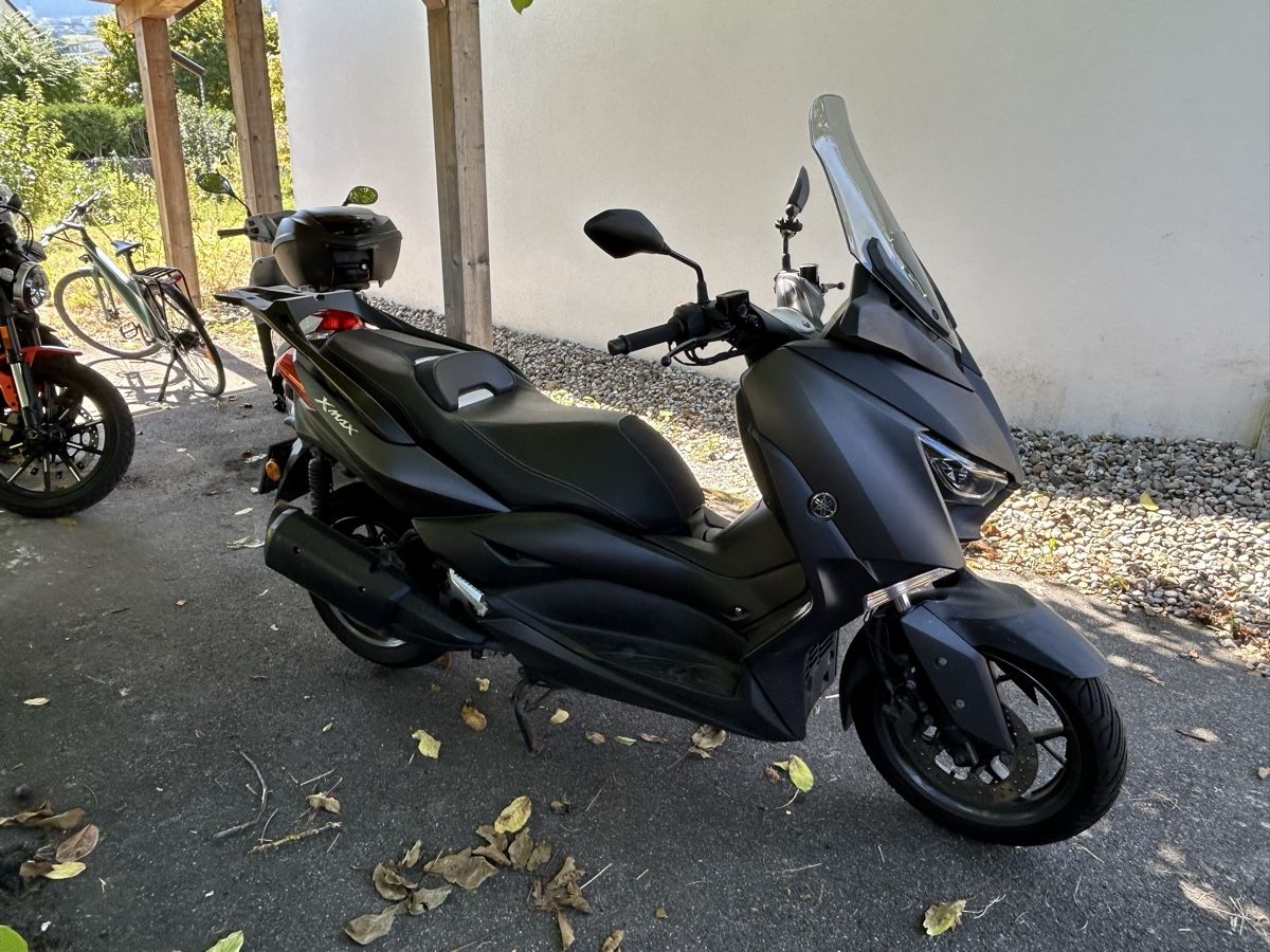 Yamaha Scooters: Yamaha X-Max 300 – Gebraucht aus Wollerau von nic_vj8g 1