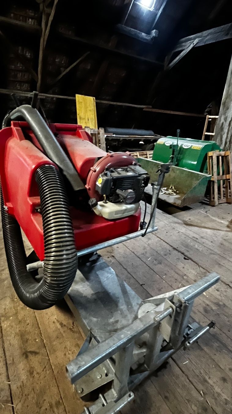 Alle Maschinen: Paddockcleaner PC 550 Trafalgar – Gebraucht aus Neuenegg von Stonewell 2