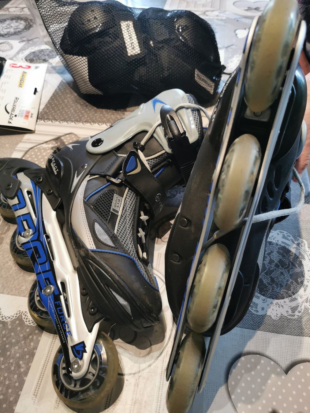 Inline-Skating & Rollschuhe: Rollers pointure 42 – Gebraucht aus Bévilard von Bender 1