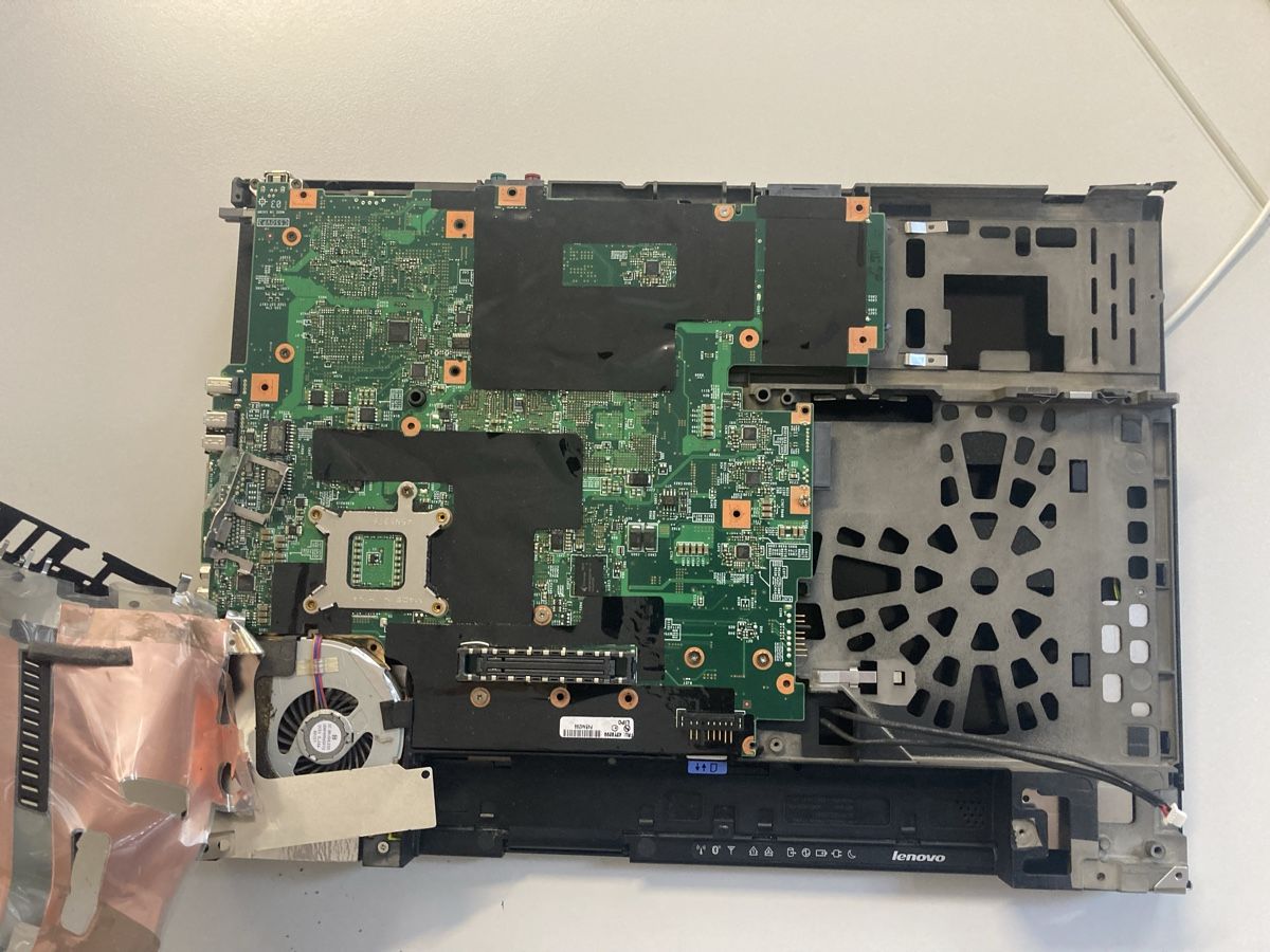 Lenovo Notebook: Lenovo W500 Defekt – Difettoso da Flawil venduto da rcnkr 1
