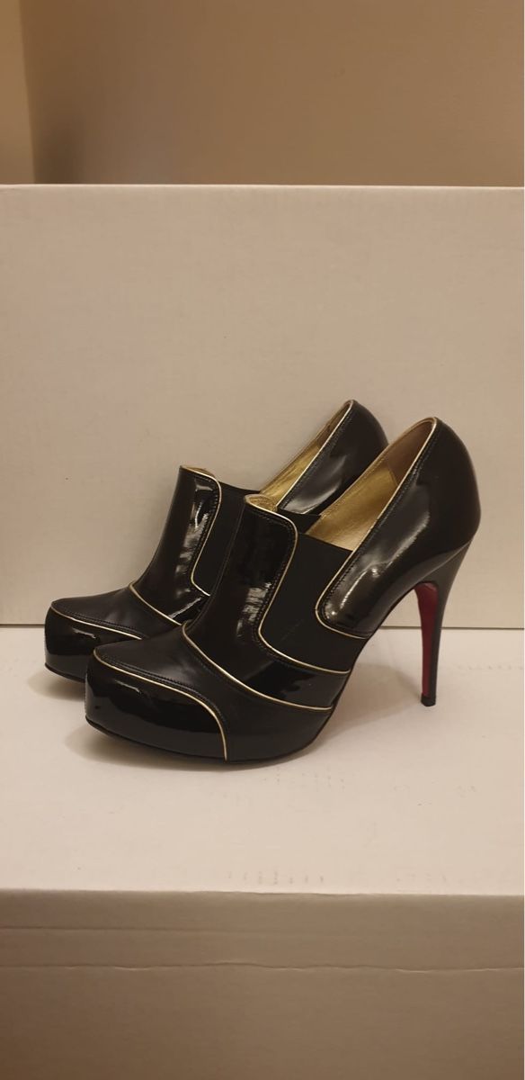 Chaussures femmes: Luciano Padovan Ankle Boots Black Gr. 40 – Neuf avec emballage d'origine à Veyrier par aliyag 1