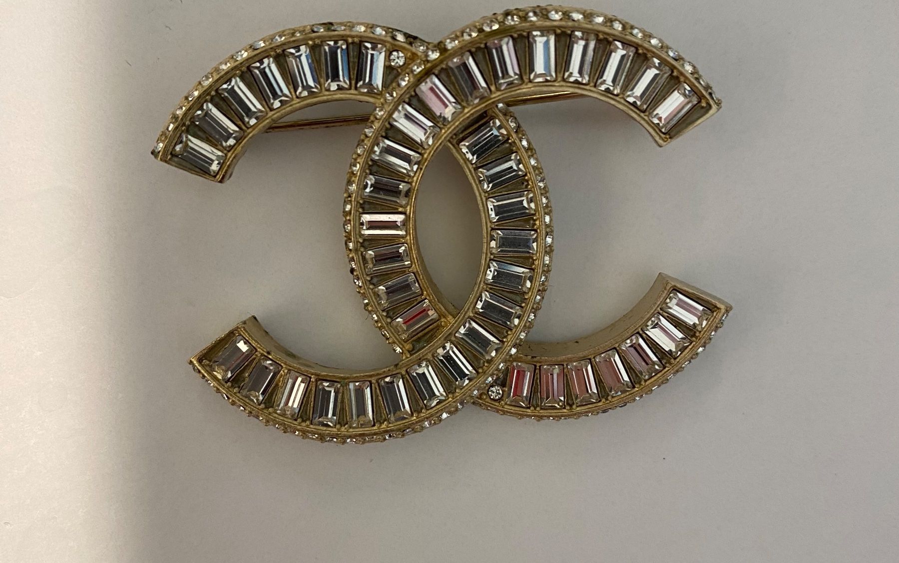 Chanel Spille & Fermagli: Chanel Brosche – Usato da Grosshöchstetten venduto da din_9xn8 3