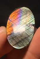 Wunderschönes Labradorit Cabochon von höchster Qualität