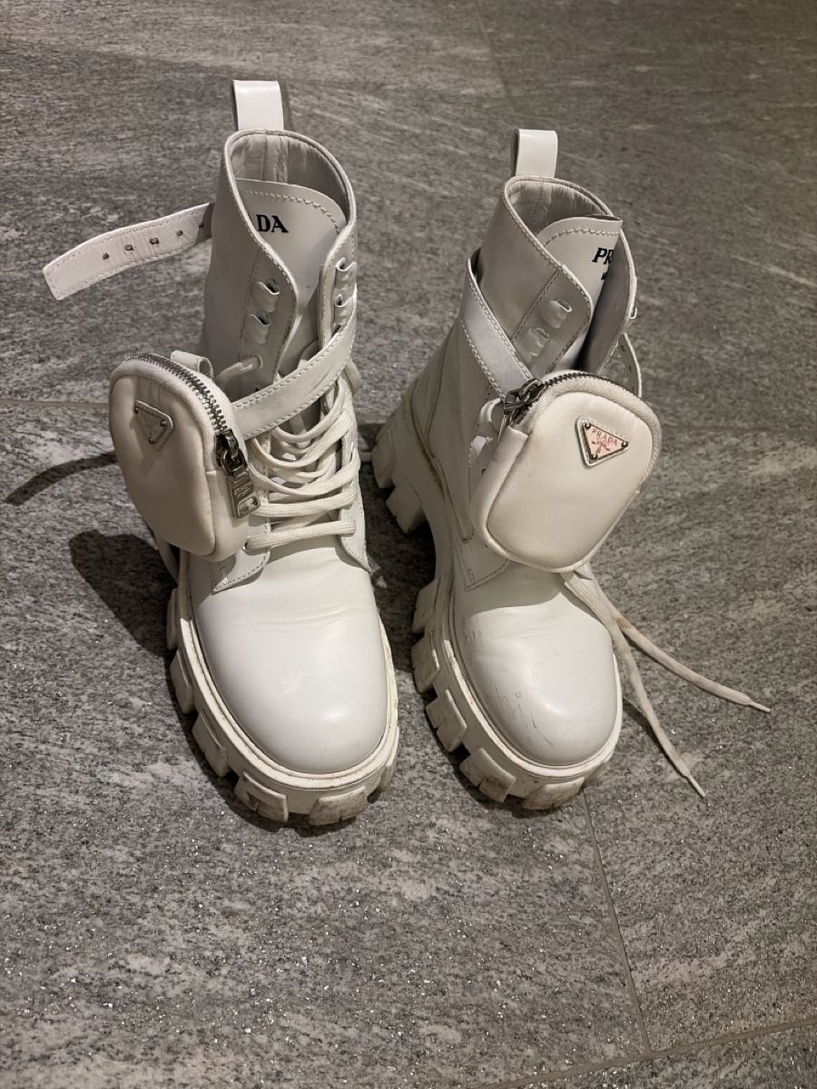 Prada Chaussures femmes: Stivali Prada - 38  – D'occasion à Davesco-Soragno par Chichijango