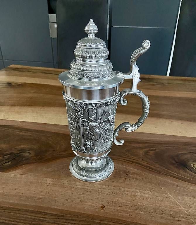 Karaffen: Wunderschönes Zinn-Set / Krug und Becher – Gebraucht aus Herrliberg von Kat_s2dn 1