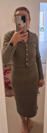 Strickkleid mit Jäckli, Grösse M, Khaki-grün