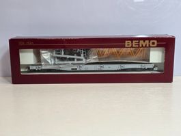 Bemo, 2280109, RhB, Rungenwagen mit Gittermast, Vitrine
