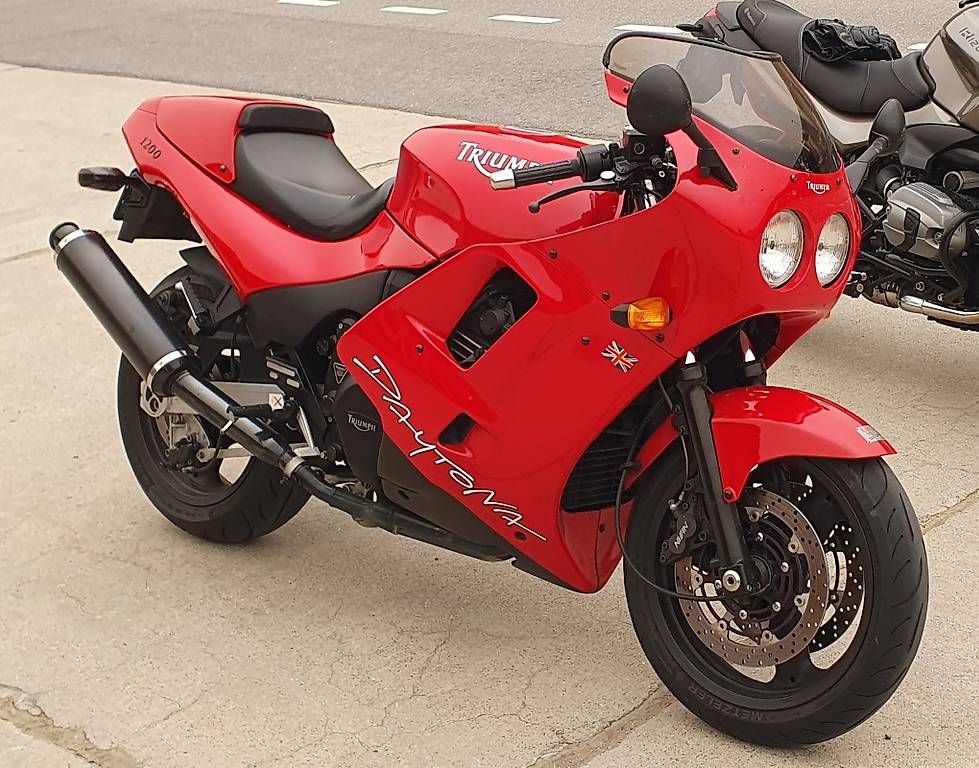 Triumph Route: Triumpf Daytona 1200 – D'occasion à Estavayer le lac par Forti01