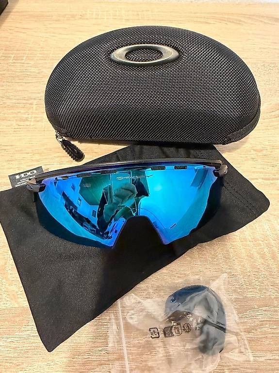 Oakley Occhiali & Lenti: Oakley Encoder Strike Vented Sportbrille Sonnenbrille NEU – Nuovo e nell'imballaggio originale da Wald AR venduto da xen_6yqn