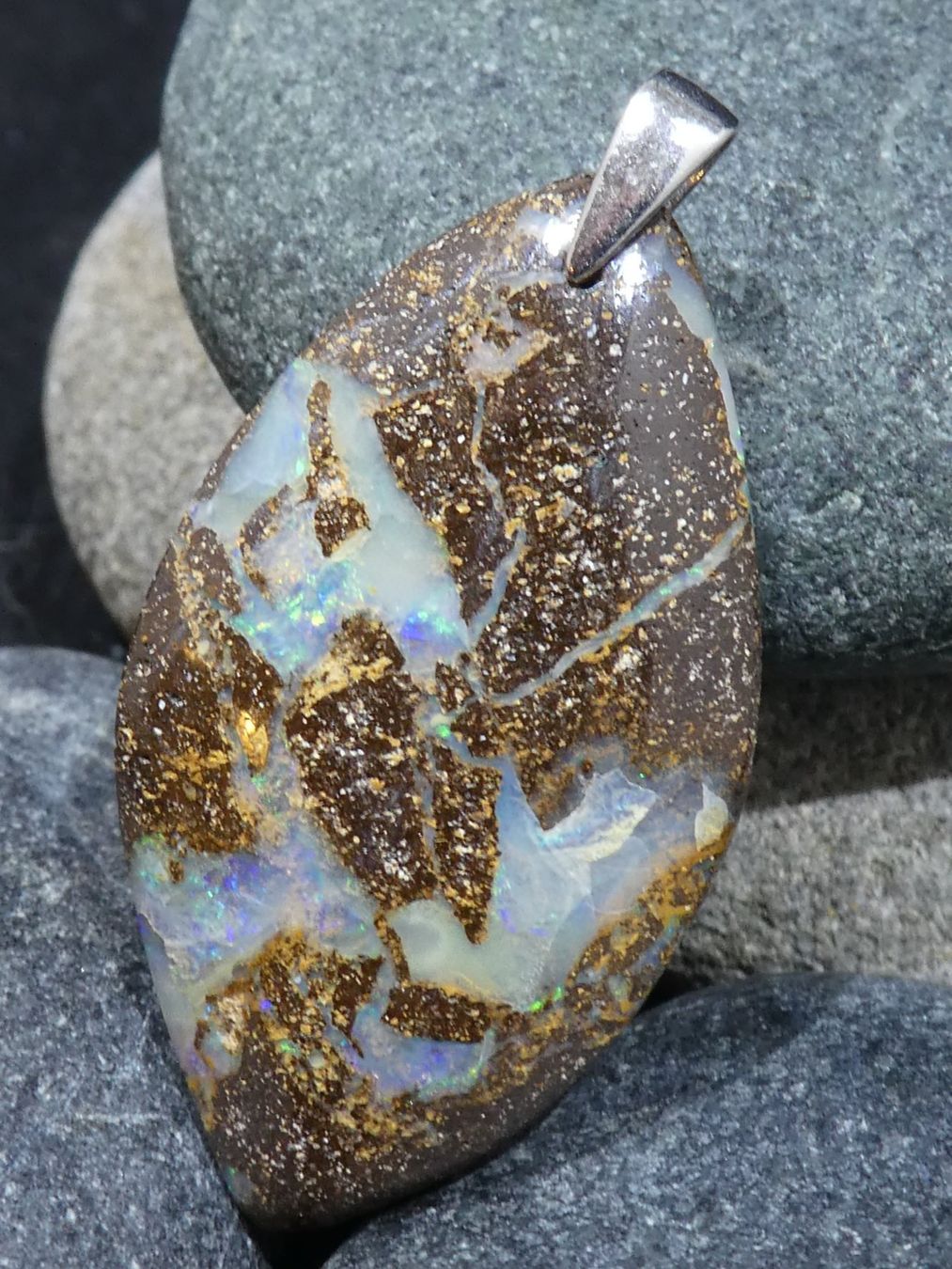 Ciondoli: Anhänger Boulder Opal. – Nuovo (secondo la descrizione) da Niederbüren venduto da Raphael014