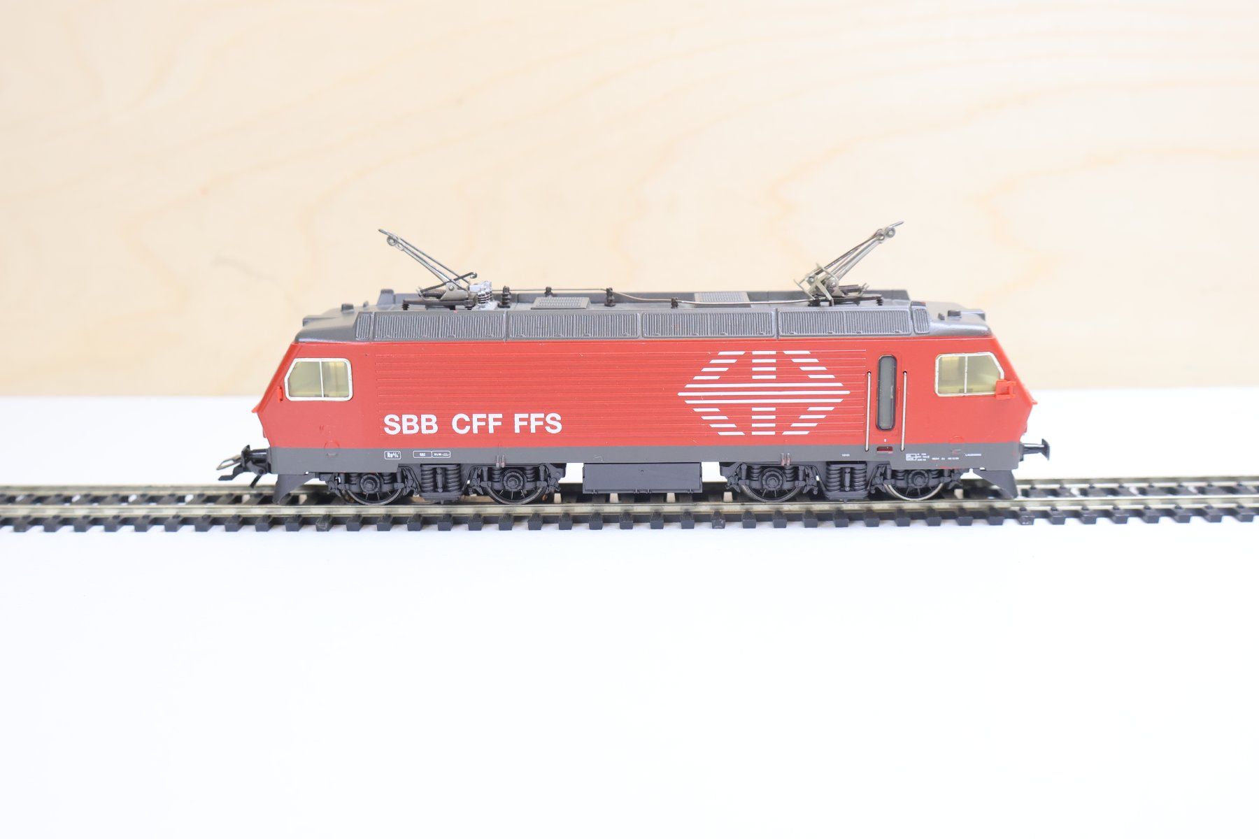 Märklin Modellini di ferrovie: Märklin Digital - SBB Re 4/4 E-Lok - H0 – Usato da Winterthur venduto da Monstera 5