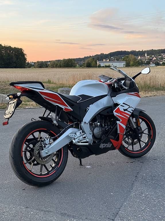 Route: Aprilia RS125 2026 – D'occasion à Fahrwangen par vespa4you 2