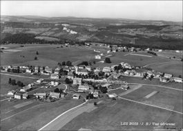 Les Bois JU // Vue aérienne Luftbild // Sommer