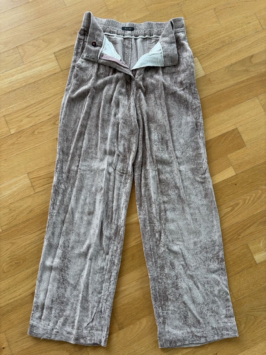Massimo Dutti Pantaloni: Massimo Dutti Cordhose, Grösse 36, top Zustand – Nuovo (secondo la descrizione) da Zürich venduto da ufe_f5q5