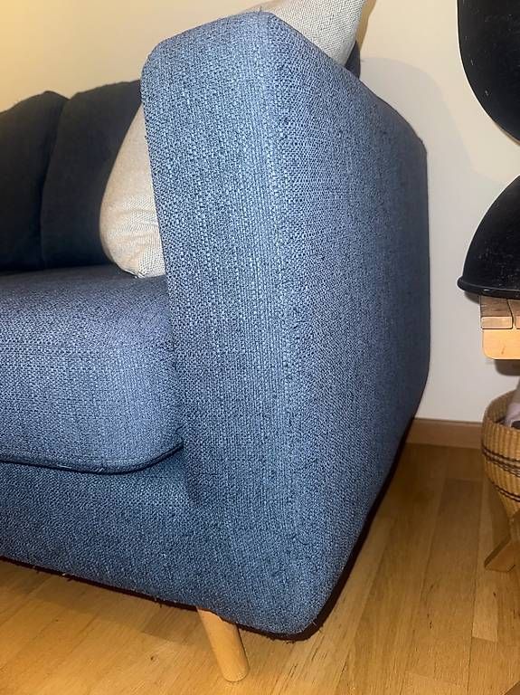 Sofas: 2-Sitzer Sofa (ca. 167 × 82 cm) – Gebraucht aus Zürich von sar_rsg7 4