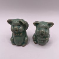 2 Steinzeug Schweinchen glasiert Celadon Deko Figuren