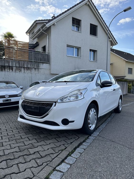 PEUGEOT 208 1.0 VTI